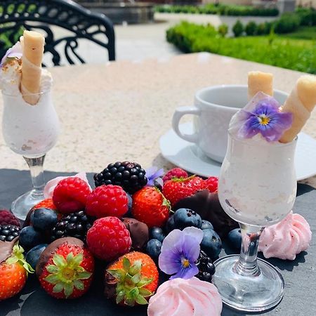 Hotel Palac Poledno المظهر الخارجي الصورة
