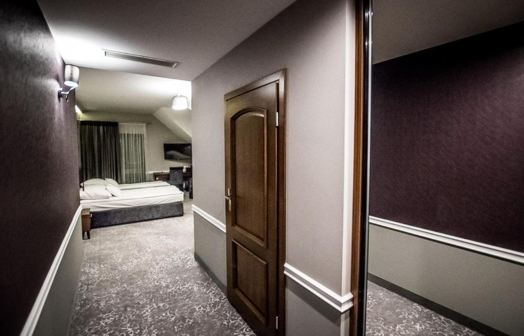 Hotel Palac Poledno الغرفة الصورة
