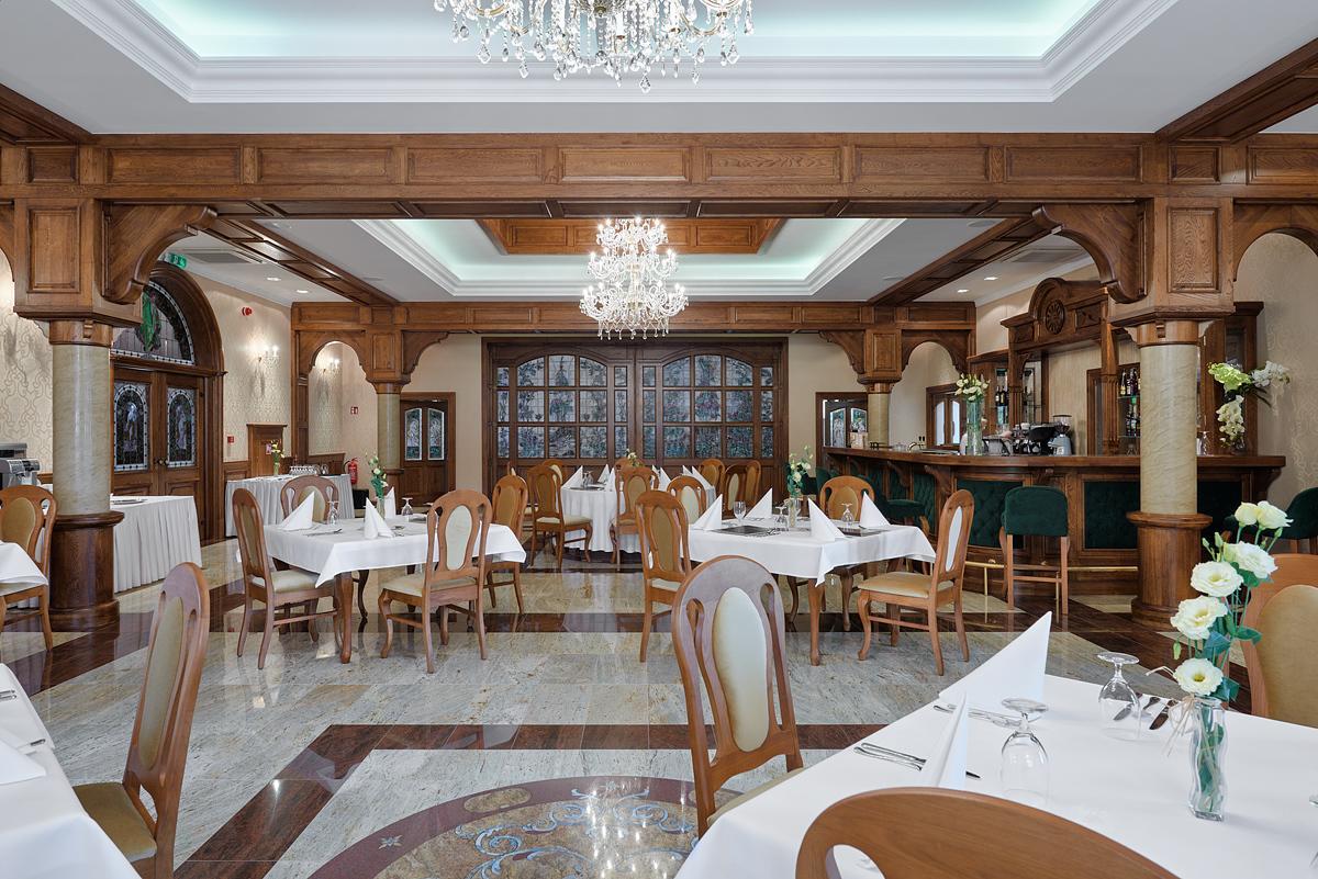 Hotel Palac Poledno المظهر الخارجي الصورة